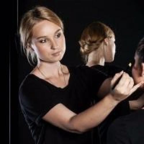 Макияж с металлической помадой. Можно ли использовать помаду вместо теней?