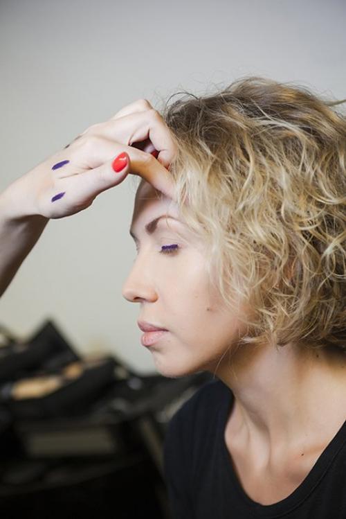 Цветные стрелки для голубых глаз. Цветные стрелки на глазах: когда это красиво и не пошло 02 Цветные стрелки для голубых глаз. Цветные стрелки на глазах: когда это красиво и не пошло 02