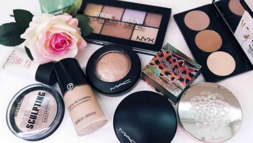 Smoky Eyes история. Как выбрать инструменты и косметику