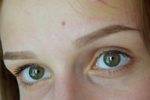 Тушь водостойкая мейбелин. СУПЕР-водостойкая тушь The Rocket volum express от Maybelline + совет, как смыть стойкий макияж