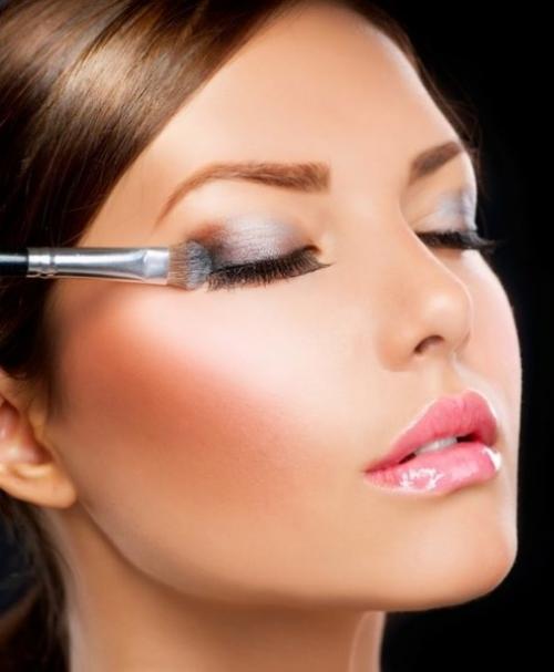 Макияж смоки Айс для карих глаз пошаговая инструкция. Пошаговая инструкция макияжа