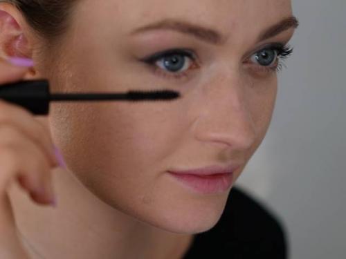 Макияж глаз Анджелины Джоли. Макияж в стиле Анджелины Джоли