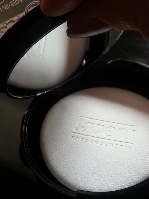 Пудра lavera. Lavera, Alverde: бронзирующая пудра в оттенке #1 Sunlight и тени-однушка в оттенке #20 Warm Vanilla