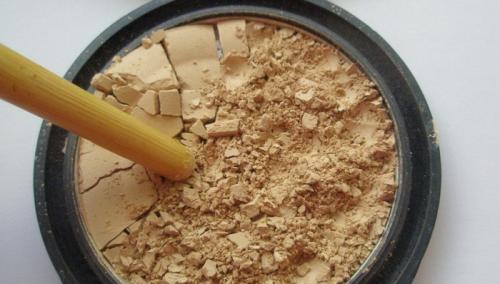 Что делать если разбились тени без спирта. Температура и давление: что делать если рассыпалась пудра