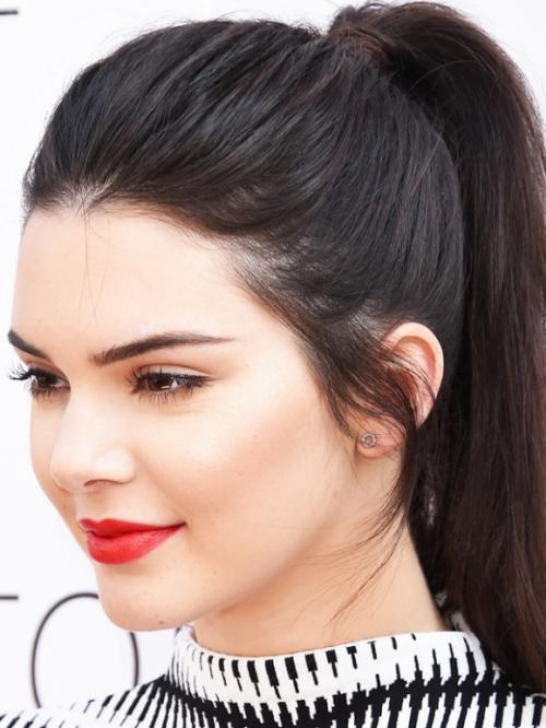 Как обновить тени для век. Не по назначению: 10 нестандартных способов использования теней