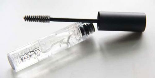 Гель для бровей essence. Гель для ресниц и бровей Essence: преимущества и состав