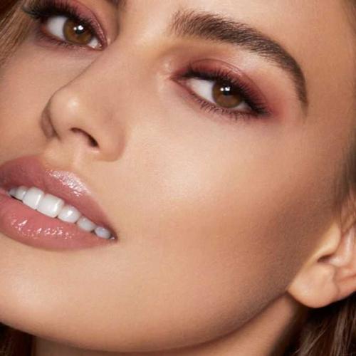 Как красить смоки Айс. Как сделать дневной smoky eyes: пошаговый урок 07 Как красить смоки Айс. Как сделать дневной smoky eyes: пошаговый урок 07