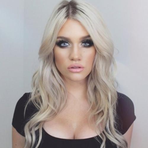 Самый стойкий карандаш для бровей. Списки лучших 23