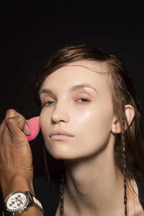 Макияж для светлой кожи и голубых глаз. Макияж для светлой кожи: главные бьюти-советы