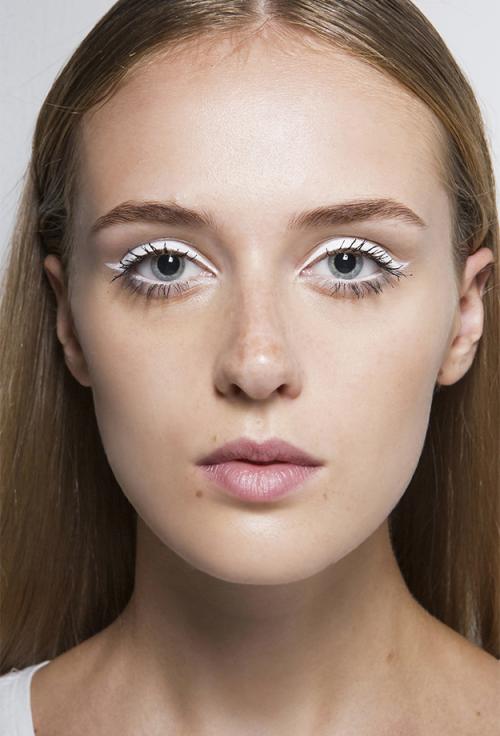 Коричневые стрелки на глазах. Зеленые глаза: фиолетовые стрелки 23 Коричневые стрелки на глазах. Зеленые глаза: фиолетовые стрелки 23