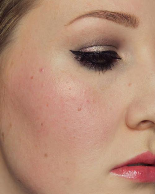 Kiss and Blush ys.  Yves Saint Laurent Babydoll Kiss  Blush #3 Rose Libre Swatches  Review