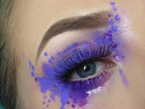 Как сделать грим чеширского кота в домашних условиях. Как сделать в домашних условиях Макияж на Хэллоуин?