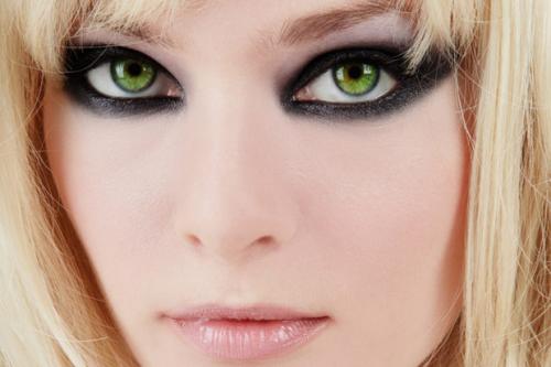 Смоки айс для зеленых глаз. Очарование зеленых глаз с макияжем смоки айс