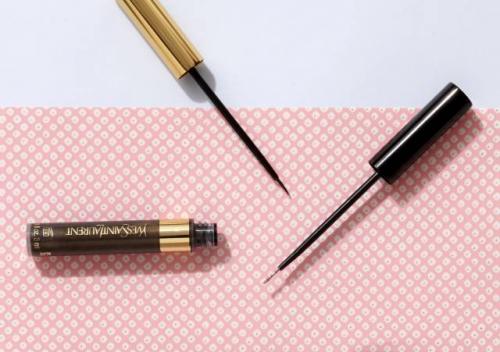 Рисунки на лице подводкой. Каких цветов бывает подводка?