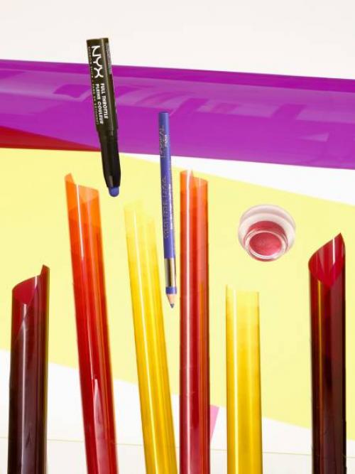 Рисунки на лице подводкой. Каких цветов бывает подводка?