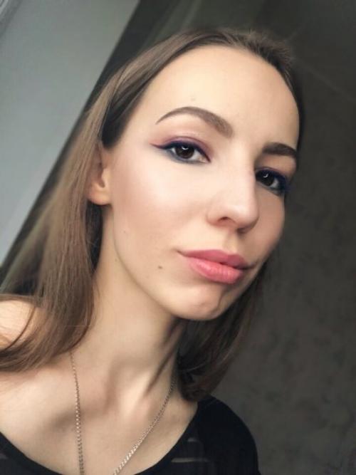 Рисунки на лице подводкой. Каких цветов бывает подводка?