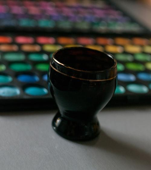 Как восстановить рассыпавшиеся тени для век. как спасти рассыпавшиеся тени (фотоурок)