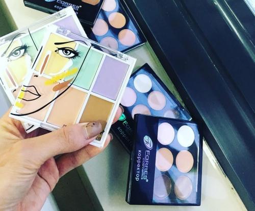 Персиковый консилер. Зачем нужно пользоваться консилером?