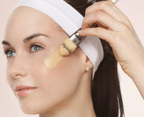 Как подобрать цвет тонального крема по каталогу. Советы профессионалов: как выбрать нужный оттенок тонального средства