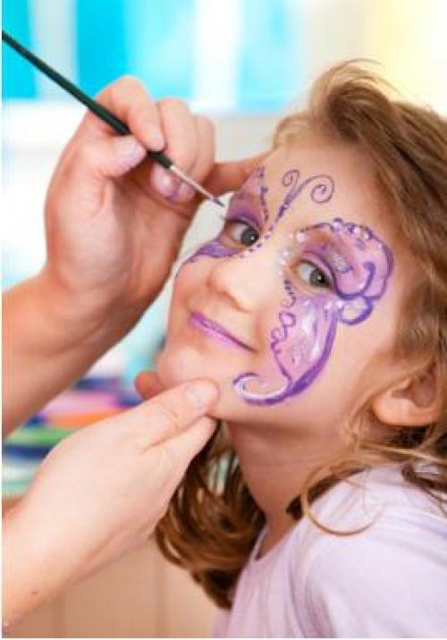 Как нарисовать на лице вампира на лице. Маска на Хэллоуин своими руками для мальчиков и девочек. Как нарисовать на лице страшную маску на Хэллоуин 06 Как нарисовать на лице вампира на лице. Маска на Хэллоуин своими руками для мальчиков и девочек. Как нарисовать на лице страшную маску на Хэллоуин 06