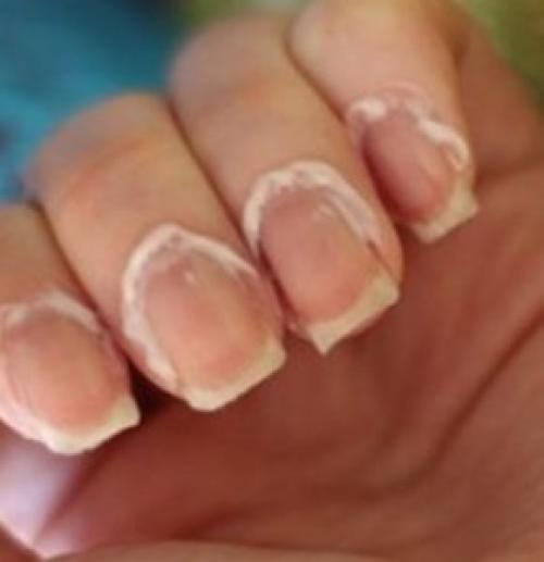 Как сделать маникюр дома самой себе. Необрезной маникюр в домашних условиях