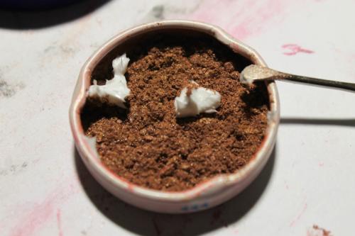 Как сделать тени для глаз в домашних условиях. Как сделать кремовые тени