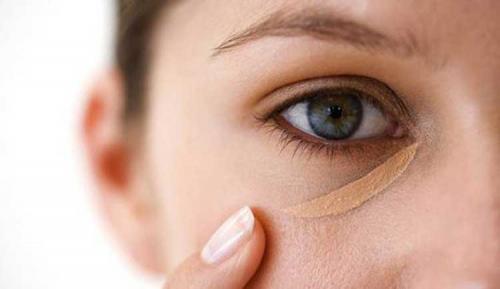 Как убрать синие круги под глазами в домашних условиях быстро и эффективно. Как избавиться от темных кругов (синяков) под глазами, быстро и эффективно