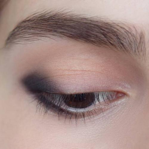 Синий смоки айс для карих глаз. Как сделать смоки айс для карих глаз? Фотоинструкция