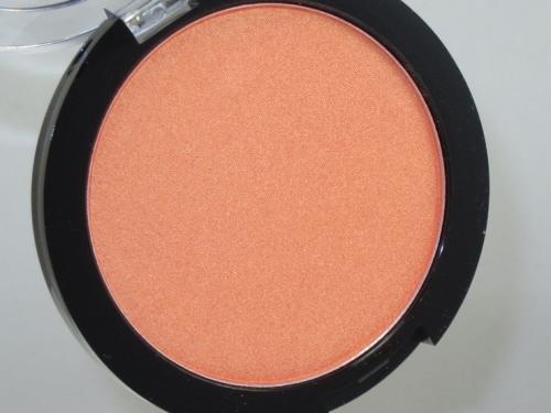 Nyx Duo Chromatic Illuminating Powder crushed bloom. NYX Duo Chromatic Illuminating Powder Review Swatches