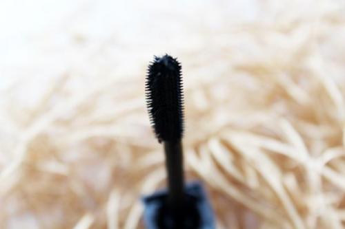 Какая кисточка для подкручивания ресниц. Как понять, какая форма кисточки для туши нужна вашим ресницам