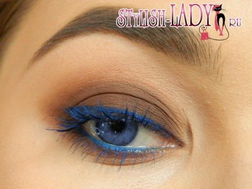 Цветные стрелки для голубых глаз. Лёгкий и эффектный макияж для голубых глаз с цветной стрелкой