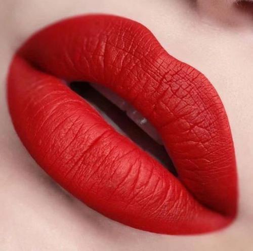 Модный цвет помады лето 2019. Яркие матовые помады