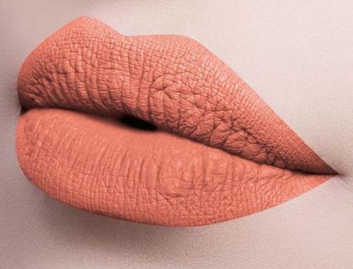 Модный цвет помады лето 2019. Яркие матовые помады