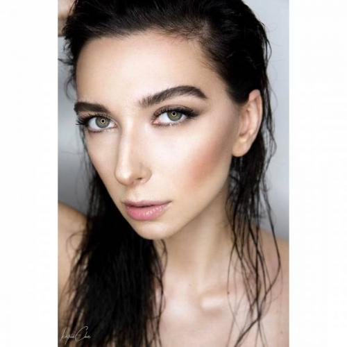 Макияж под синее платье на выпускной. Универсальный макияж под цветное платье на выпускной