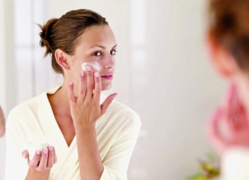 Разные брови это нормально. 7 самых распространенных ошибок, которые мы совершаем при уходе за бровями