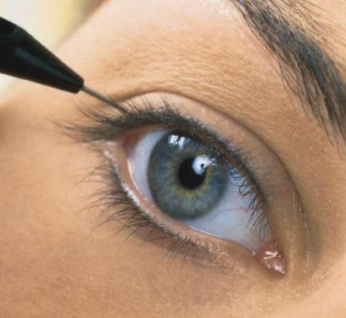 Перманентный макияж тени на верхних веках. Перманентный макияж и его основные виды