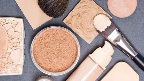 Макияж первый. Подходящая косметика