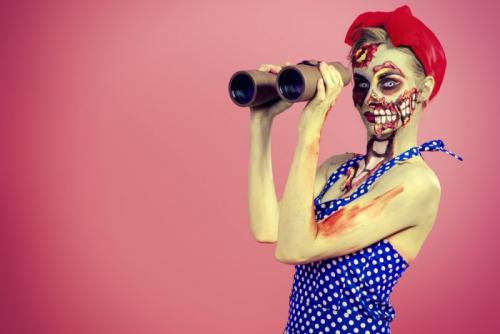 Грим на Хэллоуин для девушек. Советы для жуть, какого красивого макияжа