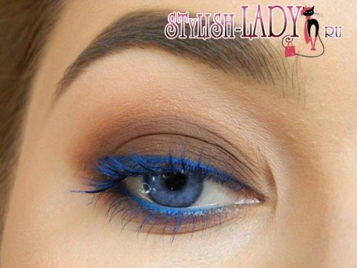 Цветные стрелки для голубых глаз. Лёгкий и эффектный макияж для голубых глаз с цветной стрелкой