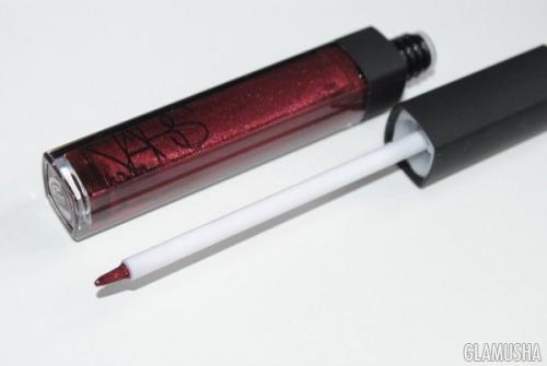 Помада на Осень. Лучшие осенние оттенки помад – от ярко-красного до глубокого ягодного