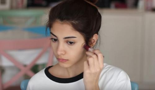 Макияж на каждый день, что нужно. Легкий повседневный макияж: инструкция с фото