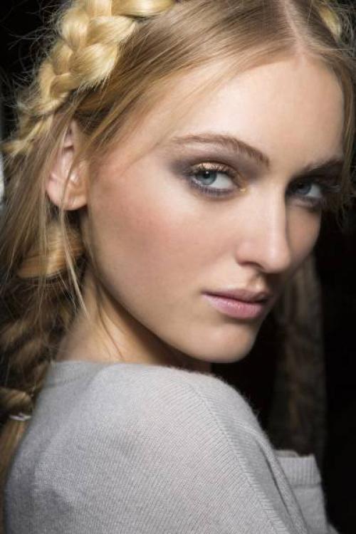 Как сделать мейкап самой. Как сделать красивый макияж глаз?