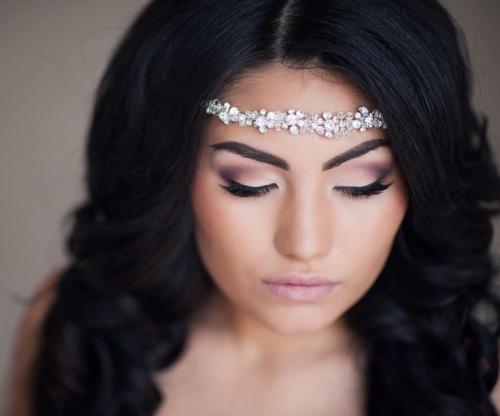 Макияж на свадьбу для карих глаз. Основы макияжа для брюнеток