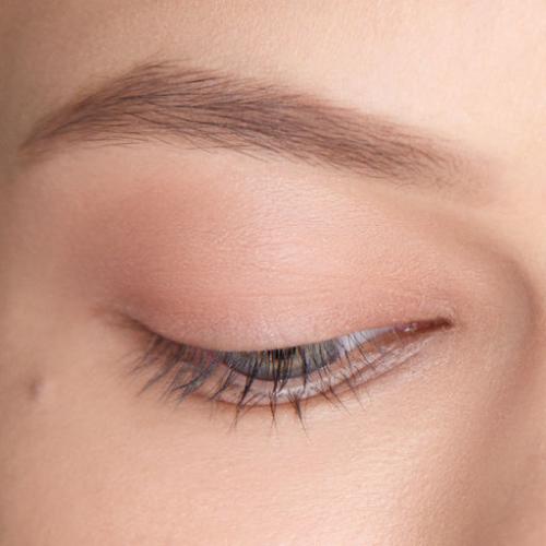 Макияж голубые глаза темные волосы. Макияж для брюнеток с голубыми глазами 01 Макияж голубые глаза темные волосы. Макияж для брюнеток с голубыми глазами 01