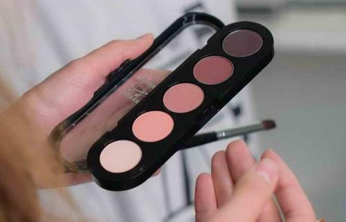 Smoky Eyes. Как выбрать инструменты и косметику