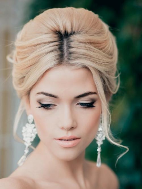 Сделать макияж самой на свадьбу. Свадебный макияж и цвет волос 16 Сделать макияж самой на свадьбу. Свадебный макияж и цвет волос 16