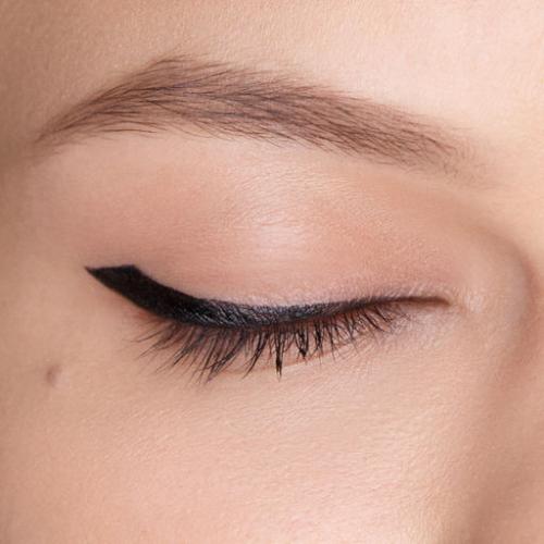 Макияж голубые глаза темные волосы. Макияж для брюнеток с голубыми глазами 04 Макияж голубые глаза темные волосы. Макияж для брюнеток с голубыми глазами 04