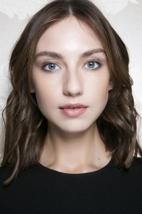 Макияж голубые глаза темные волосы. Макияж для брюнеток с голубыми глазами 07 Макияж голубые глаза темные волосы. Макияж для брюнеток с голубыми глазами 07