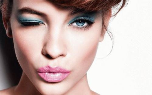 Косметика, что нужно для макияжа лица список. Всё, что нужно для макияжа: основной список косметики и инструментов 02 Косметика, что нужно для макияжа лица список. Всё, что нужно для макияжа: основной список косметики и инструментов 02