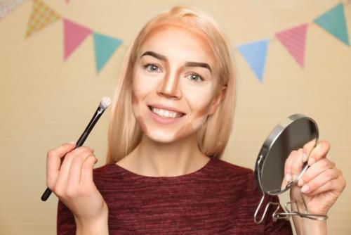 Наносим правильно хайлайтер. Что он делает?